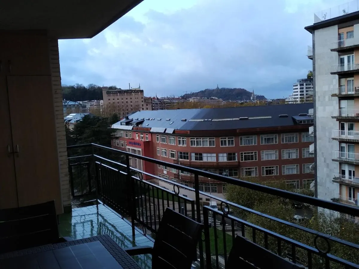 Nahima Parking Free Apartment San Sebastian