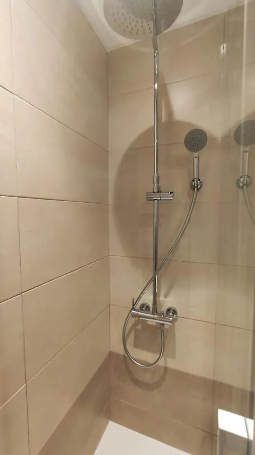 Nahima Parking Free Apartment San Sebastian 0*,
